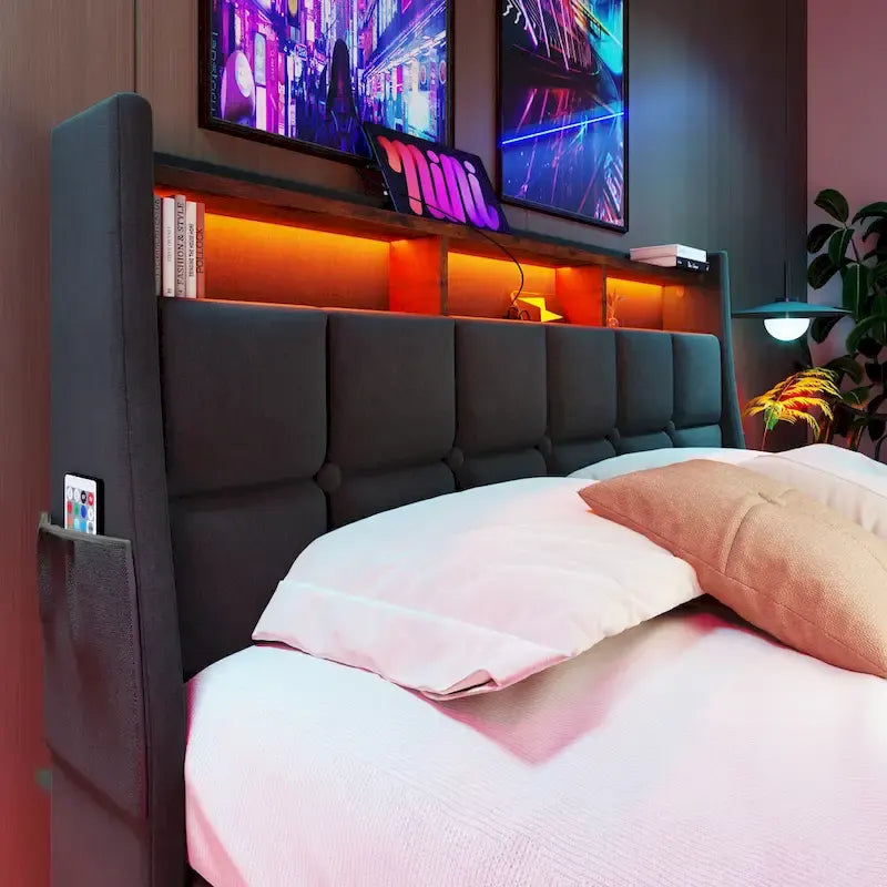 Lit plateforme gris rembourré avec éclairage LED, rangement et port USB