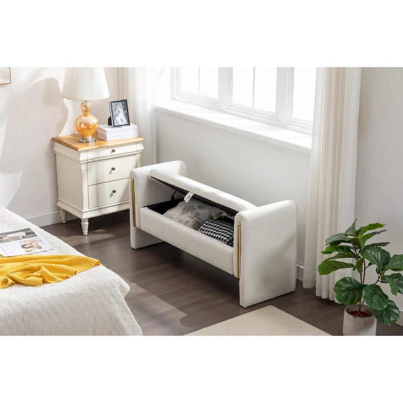 Banc de rangement capitonné avec bordure en métal doré, velours ivoire et gris