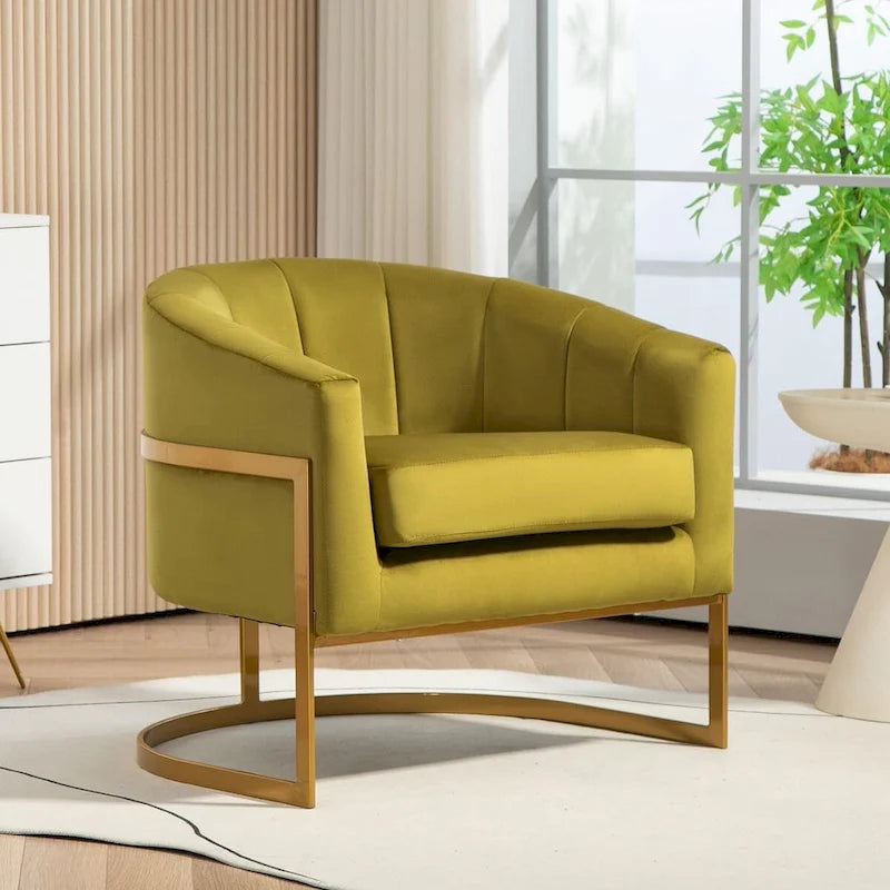 Fauteuil crapaud en velours avec piètement en métal doré